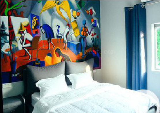 大足对于酒店的墙体彩绘而言更注重哪些方面？